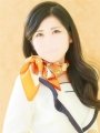 �~���P
