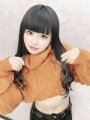 �肹