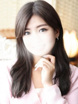삹