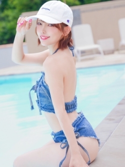 ���肩