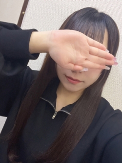 肳
