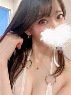 肳