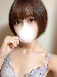 �q�{������